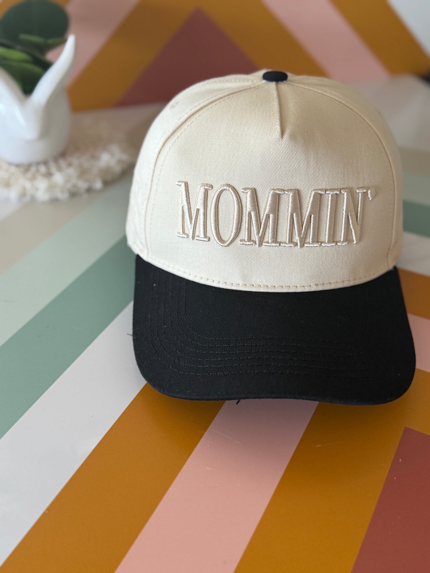 Mommin’ adjustable hat