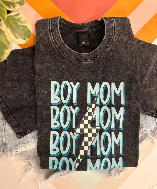 Boy/Girl Mom oversized vintage shirt