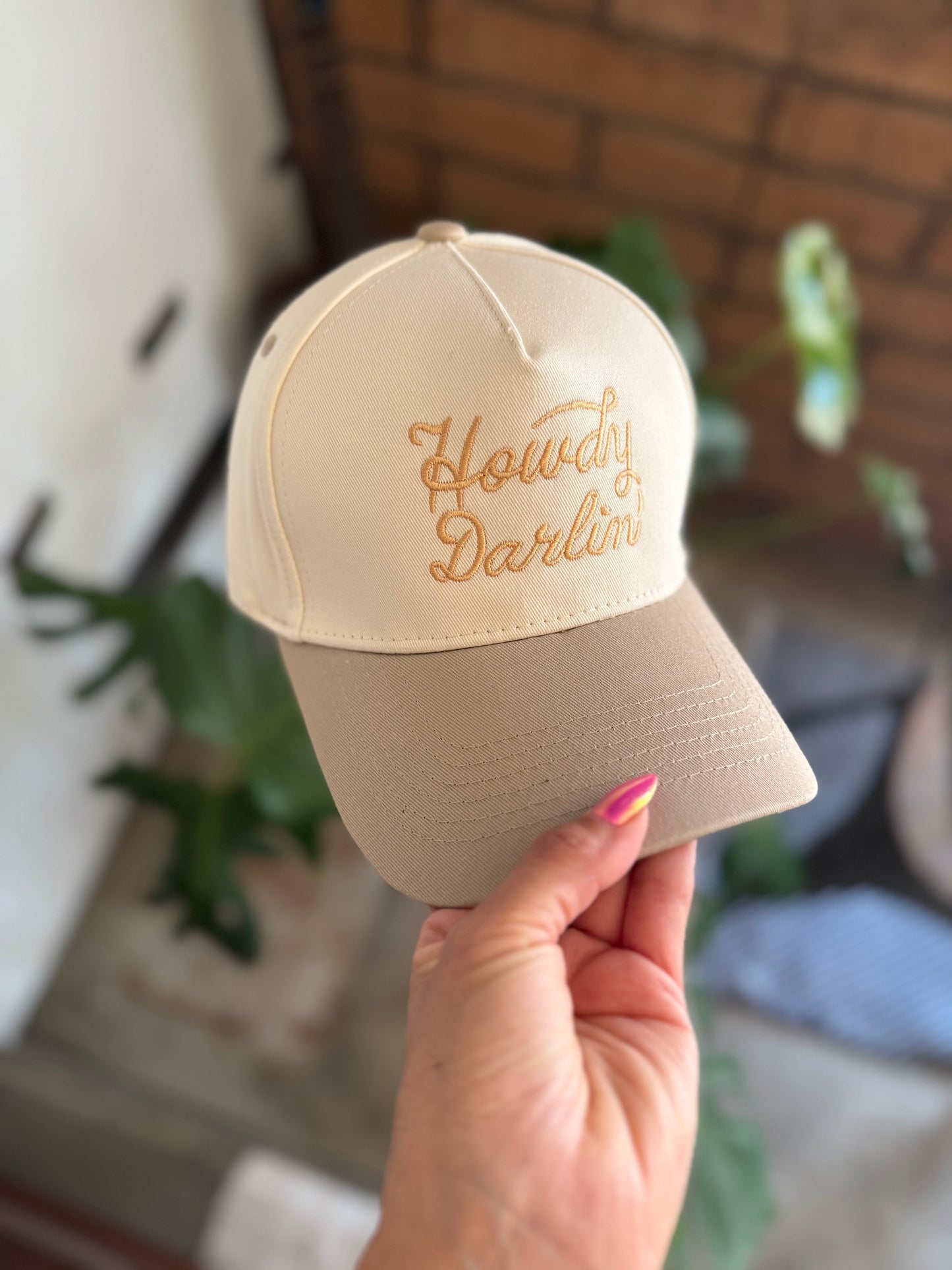 Howdy Darlin trucker hat