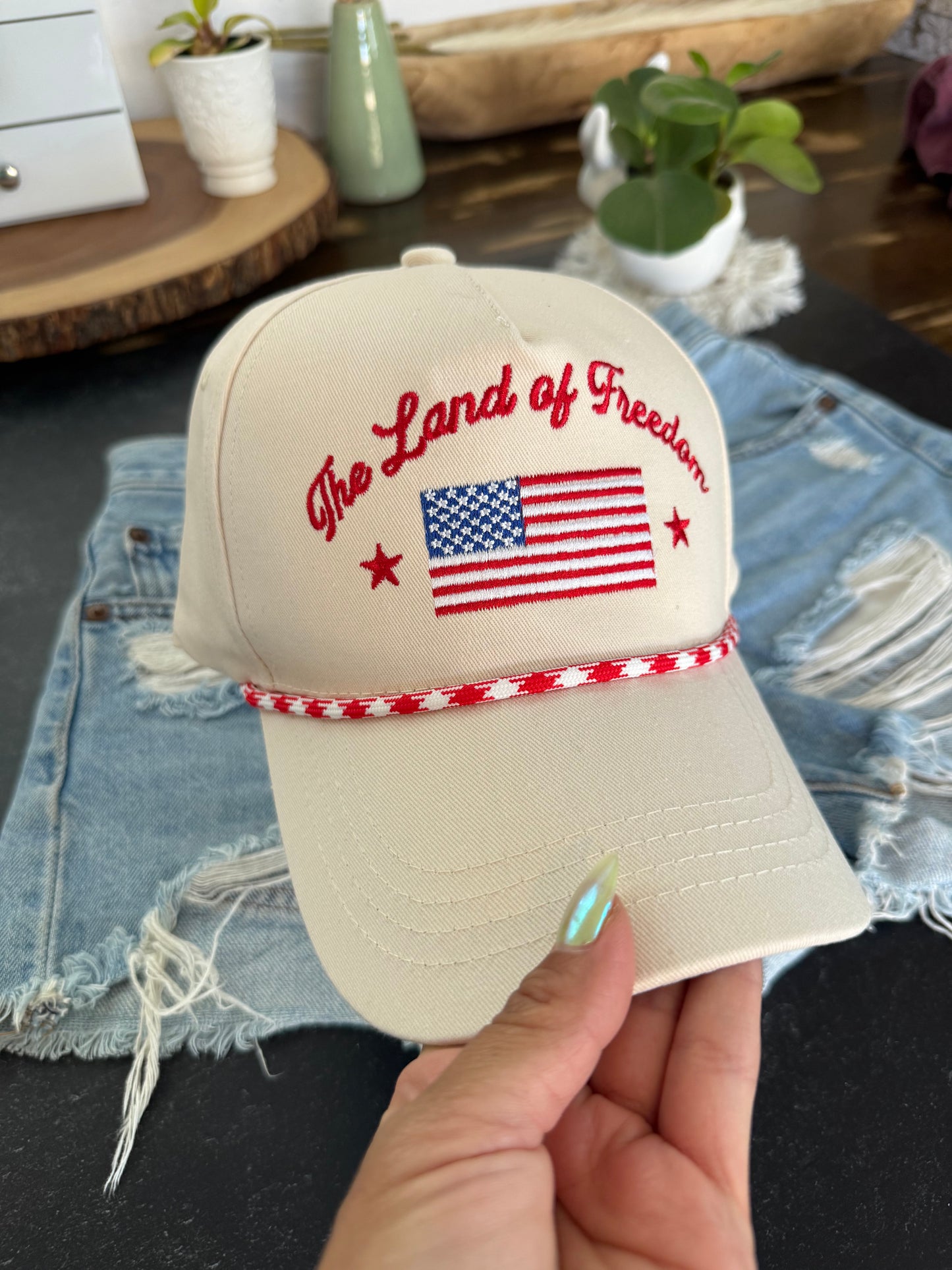 Embroidered Land of Freedom hat